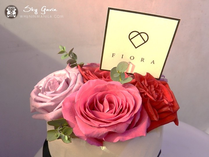 Give Luxe Hatbox Bouquets for a perfect Valentine