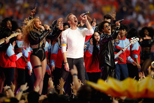 WATCH Beyonce Bruno Mars and Colplay SLAY in Super Bowl Half Time Performance