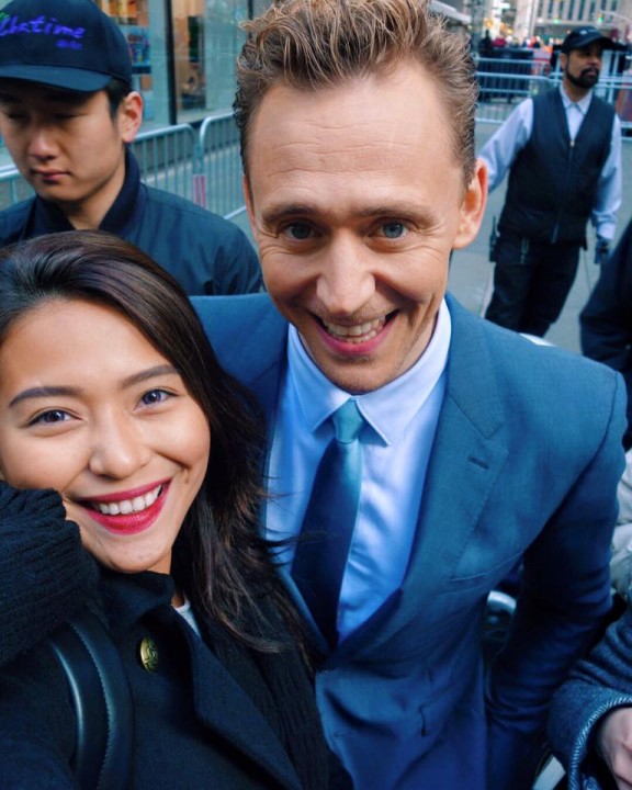 LOOK: Joyce Pring Takes Selfie with Tom Hiddleston in New York 1 Joyce Pring Tom Hiddleston