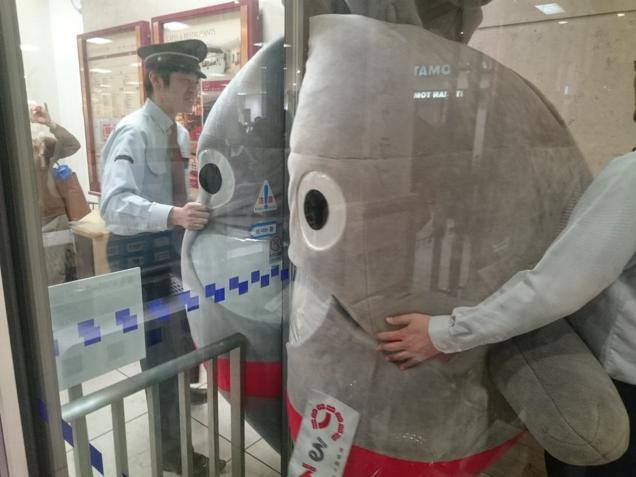 8 Photos of Japanese Mascots Getting Stuck in Things that are Too Damn Cute