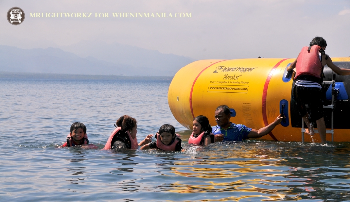 Water trampoline banana