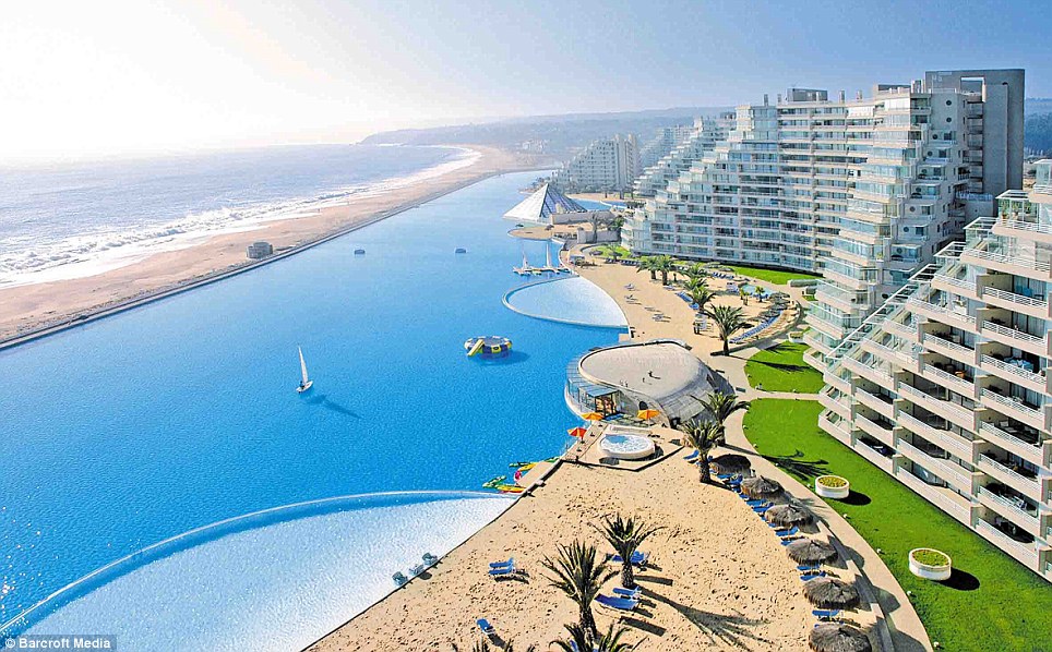 worlds largest pool chile