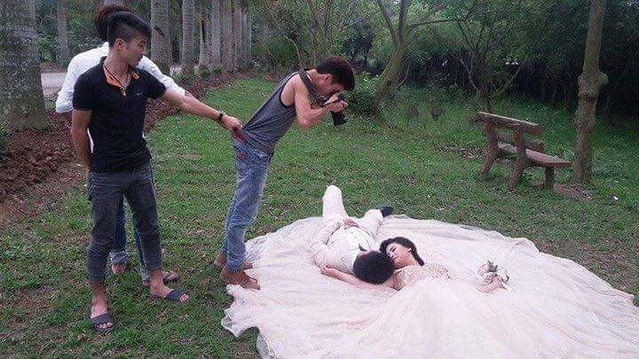 LOOK These Wedding Photographers Will Do Anything for a Good Shot