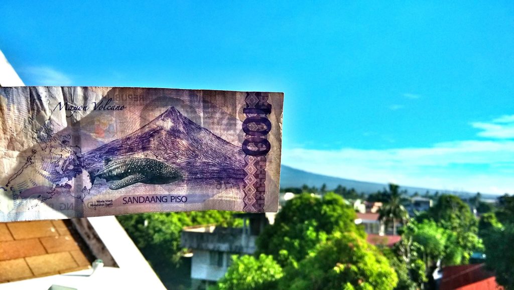 Mayon 100 Pesos