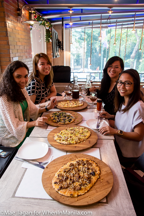 5 Highly Recommended Pizza Places at McKinley Hill in Taguig 19 Pizza Ponte Rialto Sauceria McKinley Hill Venice Grand Canal Megaworld Mae Ilagan (67 of 70)