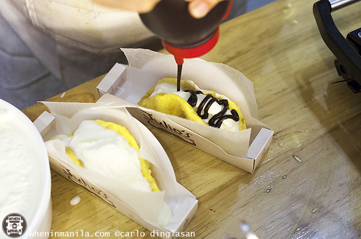 Julio's Chalupa: This is NOT a Taco! 6 Julios Chalupa