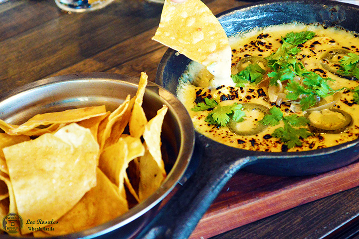 3 New Must-Try Restaurants in Cebu 5 meximama nachos with 3 cheese dip