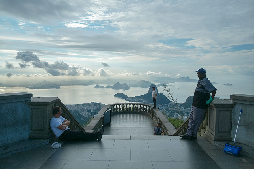 Oliver Curtis Photography Photographer Captures World's Most Popular Tourist Sites Backwards