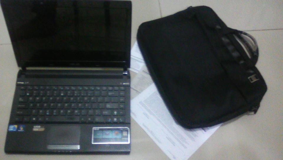 Laptop in Escolta 3