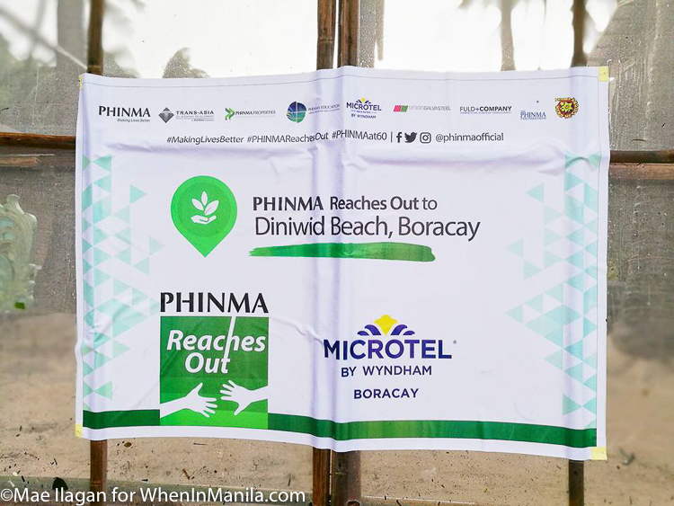 PHINMA Diniwid Beach Clean-up Boracay Mae Ilagan (2 of 11)