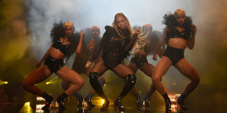 WATCH Beyonce Slays at the MTV VMA 2016