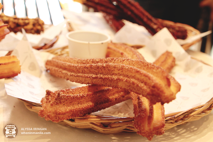 cafe-churro-cinnamon-churros