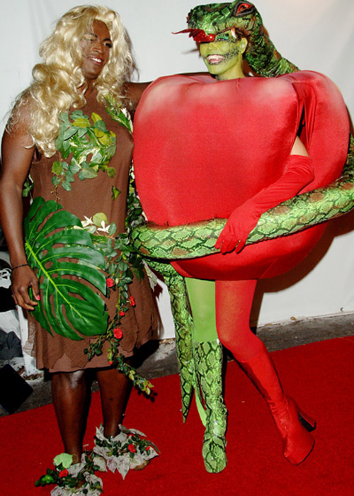 10 Pictures That Prove Heidi Klum is the Queen of Halloween 2 10-pictures-that-prove-heidi-klum-is-the-queen-of-halloween-9