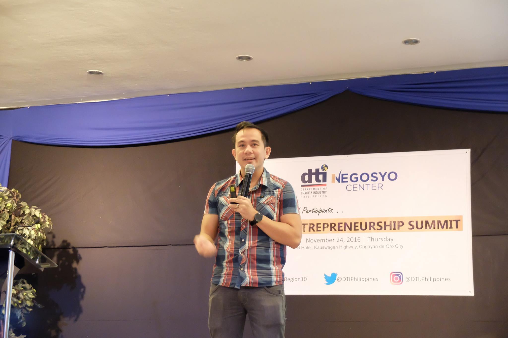 Speaking at DTI's Youth Entrepreneurship Summit in Cagayan de Oro