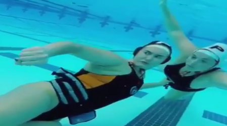 underwater mannequin challenge