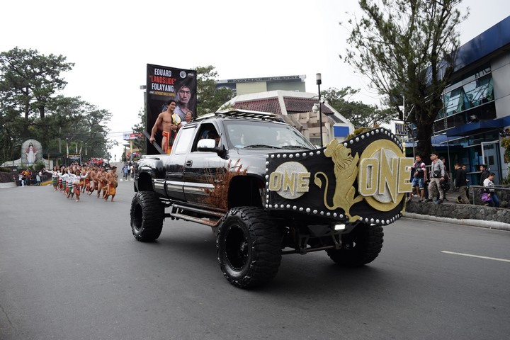 One Lightweight World Champion Eduard Folayang Baguio City Parade