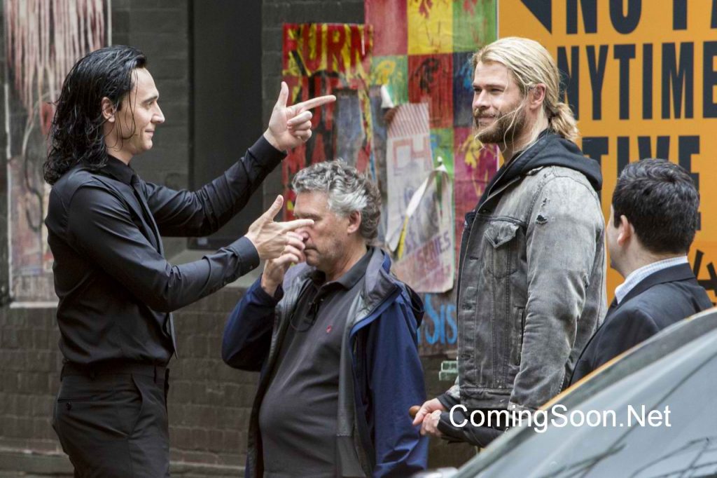 LOOK: The Behind-the-Scenes Photos of 'Thor: Ragnarok' are Getting Us Excited 2 thor-ragnarok-5