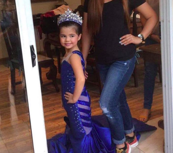 Xia dresses up as Pia Wurtzbach
