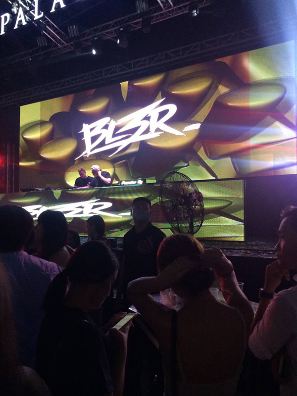 5 Reasons Why the Palace Pool Club's New Year's Eve Ball Was So Lit 4 pool5