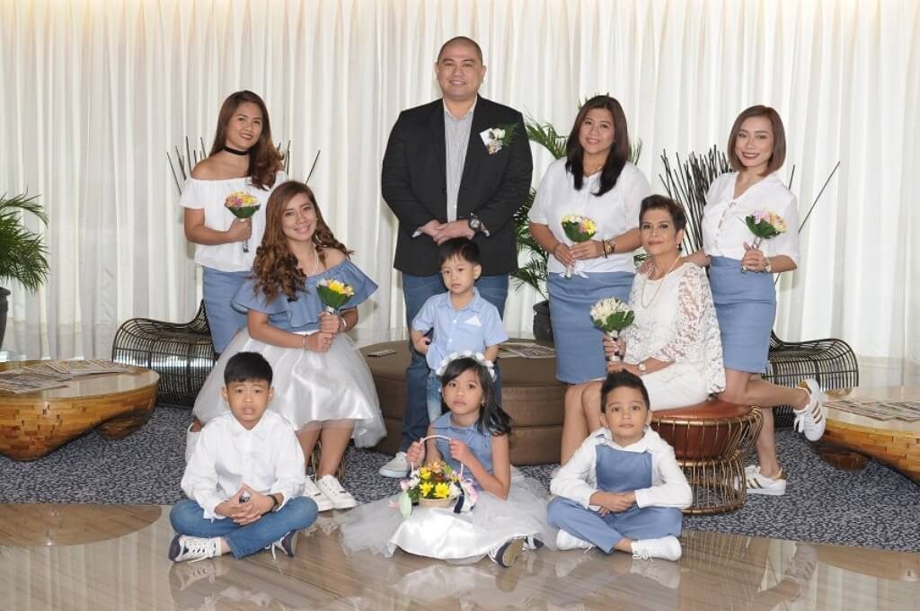 shaena and ralphs white denim pastel wedding (4)