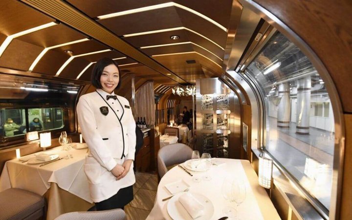 Shiki-Shima luxury train