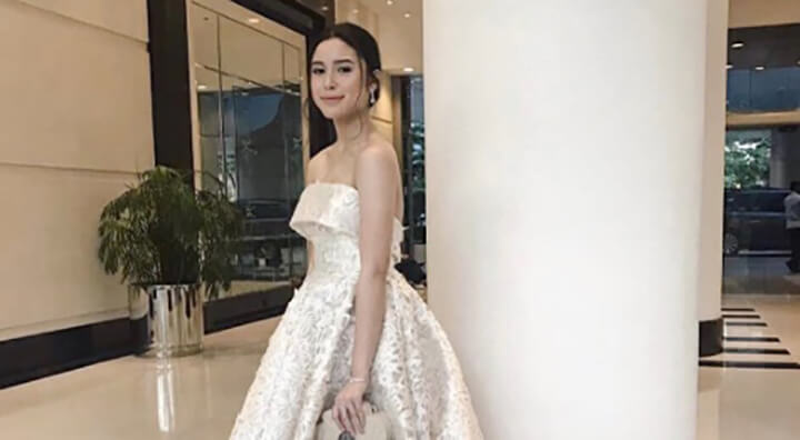 claudia barretto graduation dress Looks Stunning in Her Prom Gown and We're Taking Notes OB 16/US 12