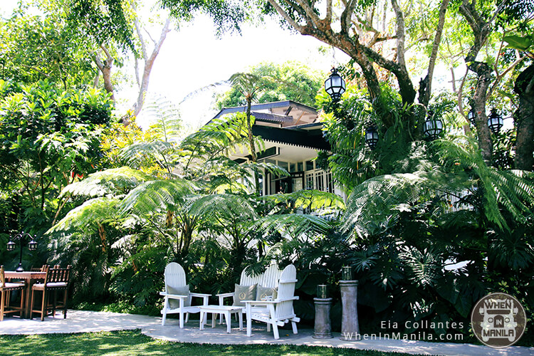Lanai Lounge outdoors