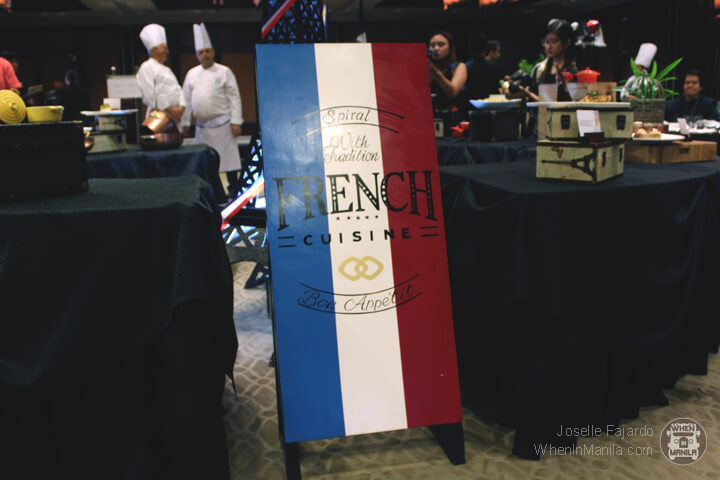 French Celebration Sign