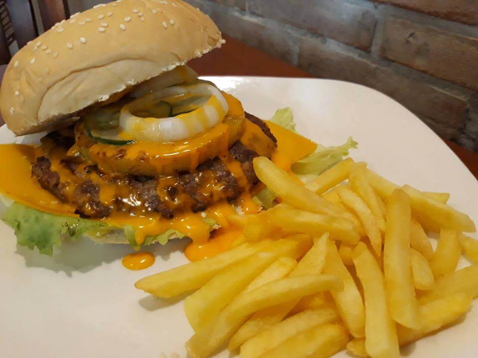 #FoodTrip: There's a Hidden Cafe in Tarlac that You Should Check Out! 2 _cafroozo hawaiian burger