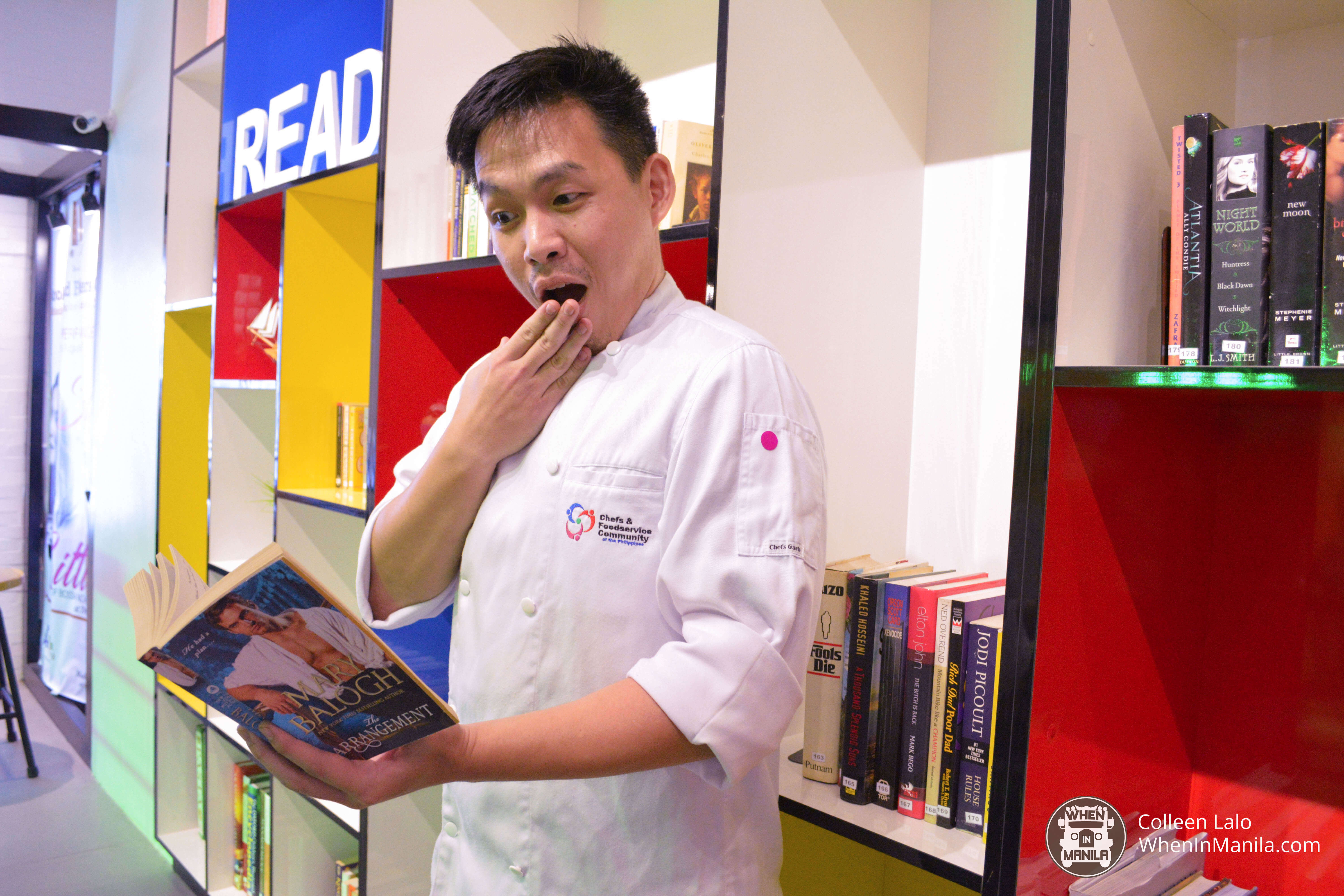 LOOK: Local Celebs Pick Out their Fave Reads at Book and Borders Cafe 10 Book and Borders Cafe