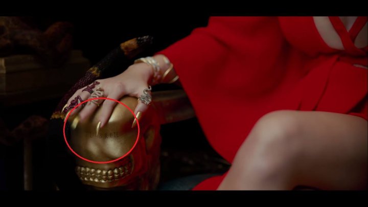 Taylor Swift Look What You Made Me Do 3 e1504014435241