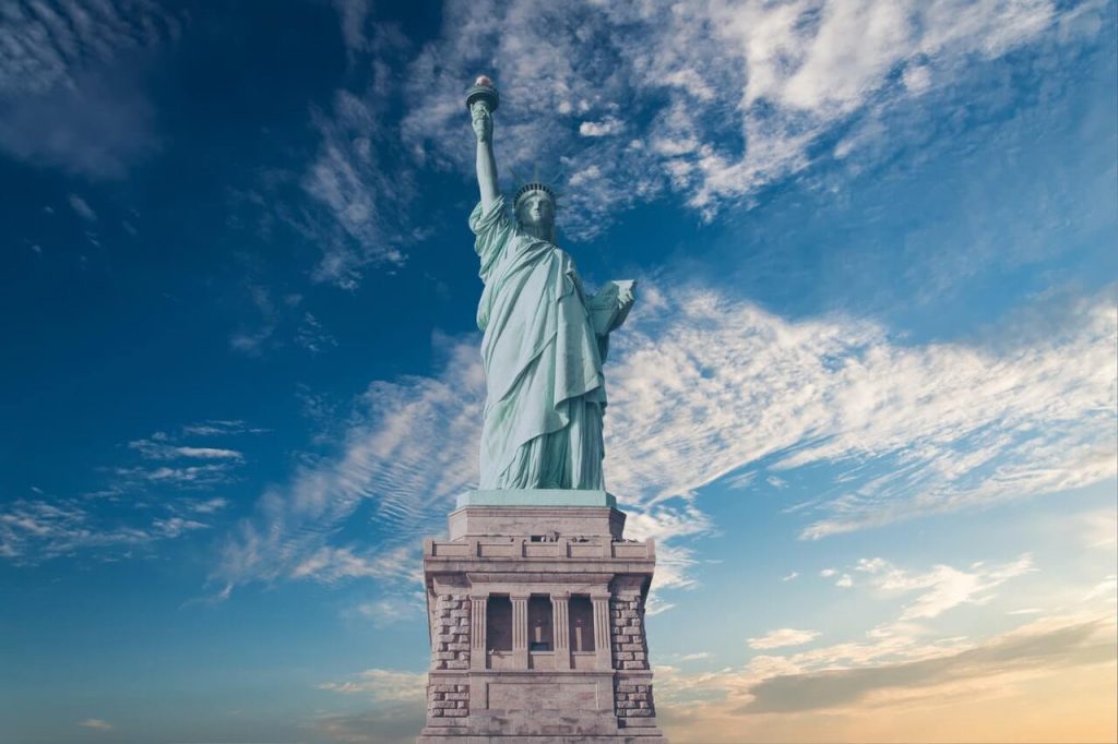statue of liberty us visa new york