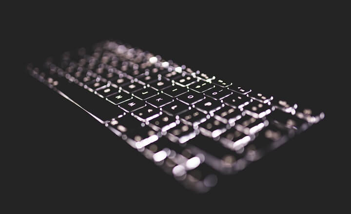 8 Gift Suggestions to Get Your Techie Friends for Christmas 4 Christmas Gift Keyboard