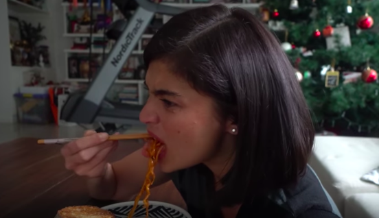 Anne Curtis spicy noodle challenge