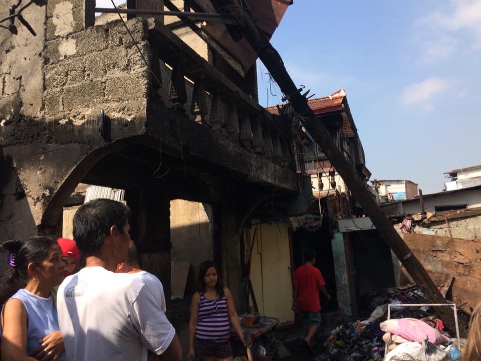 Fire-razes-homes-in-Pandacan-Manila