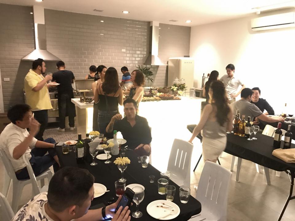 Seventeen o’ nine: This Rentable kitchen lets you cook and host awesome parties 2 seventeen o nine 6