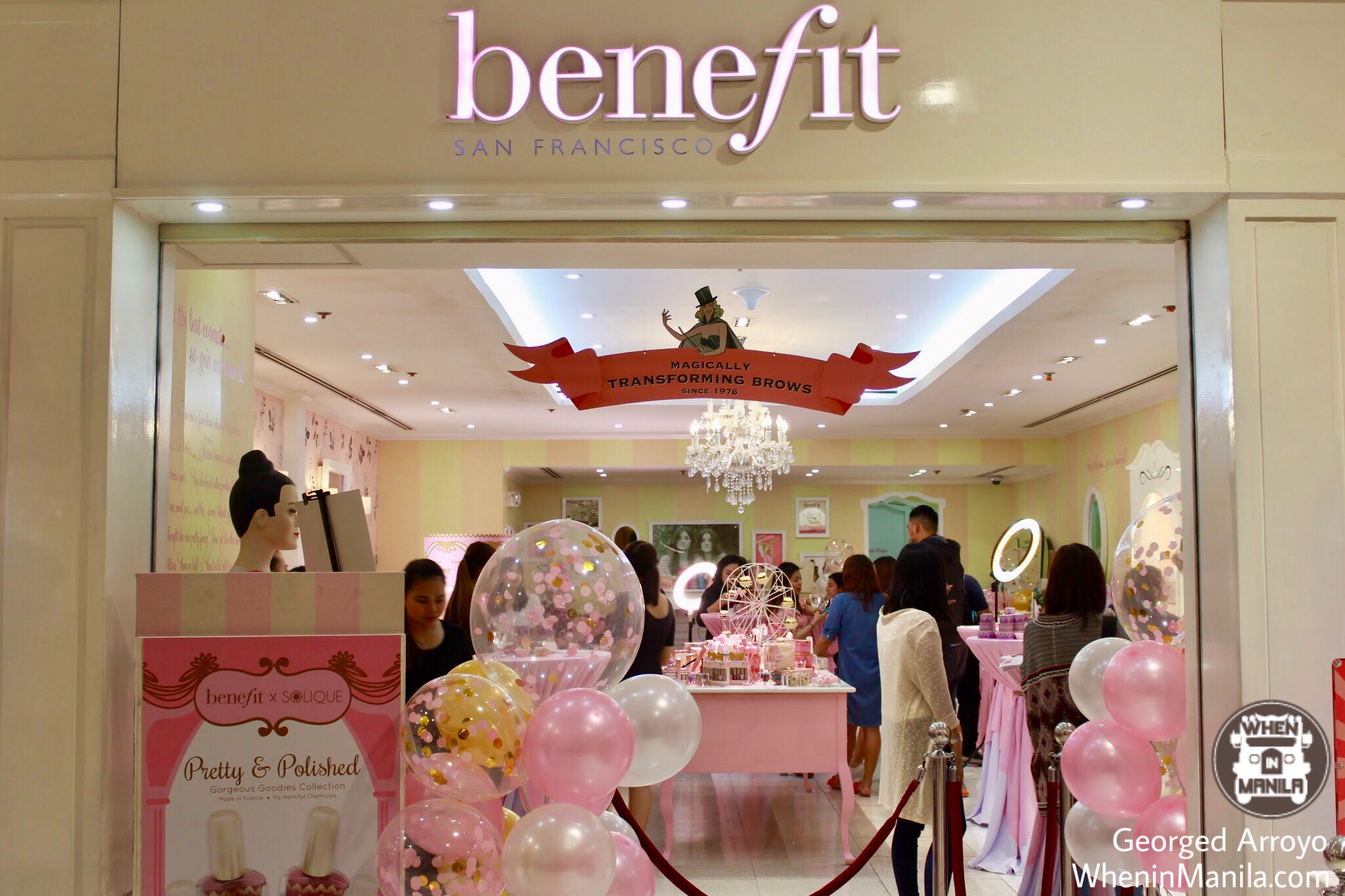 Benefit x Solique: Perfect for Soft Holiday Glam Nails 7 1541934157316