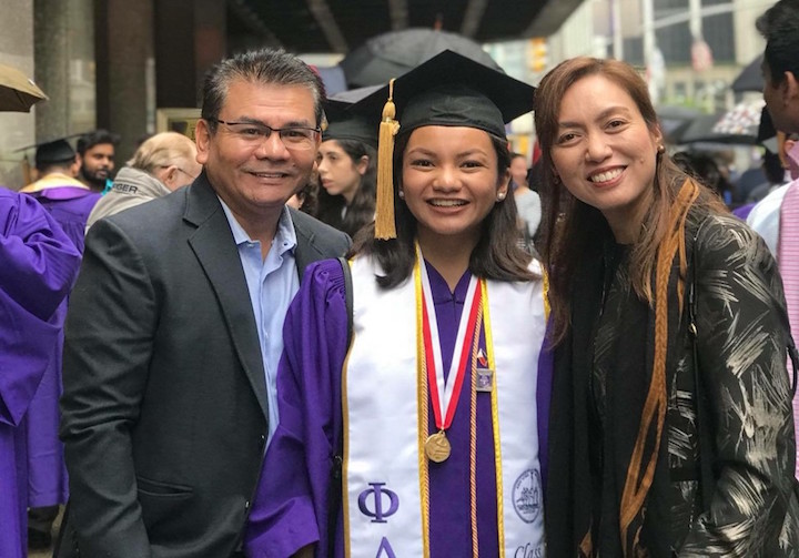 This Filipina from an Isabela tribe graduated summa cum laude from NYU! 2 Janelle Panganiban 1