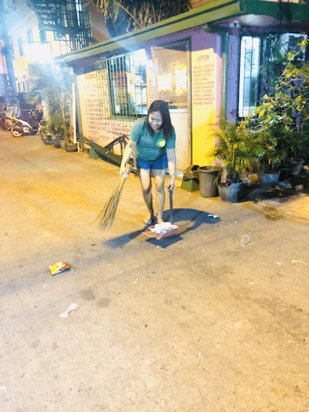 Our Barangay Workers Aren't Being Properly Paid And This Is Why They Should Be 4 Brgy Street Sweeper Rosalina Triguero