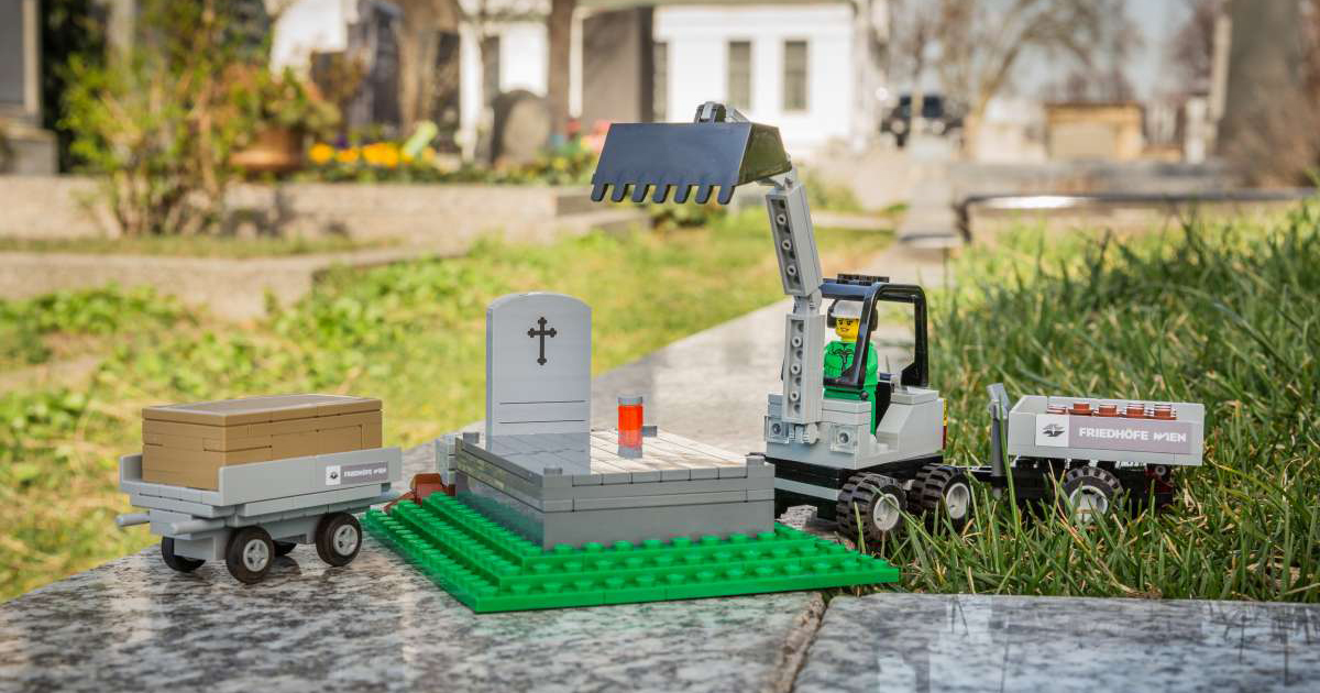 LOOK LEGO Funeral Home Play Set Can Help Your Kids Process Death and