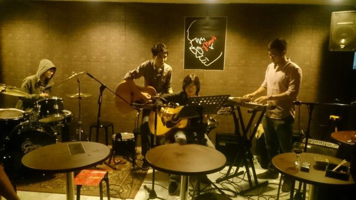 Manila by Night: 6 Unusual Hang-out Activities that are Best Enjoyed at Sundown 2 Mows e1556126009722