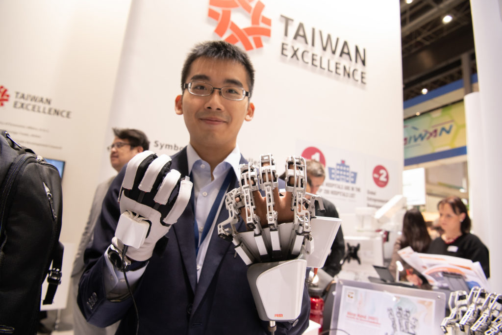 The Wearable Hand Exoskeleton by Rehabotics Medical Technology Corporation helps patients with neuromuscular disorders.