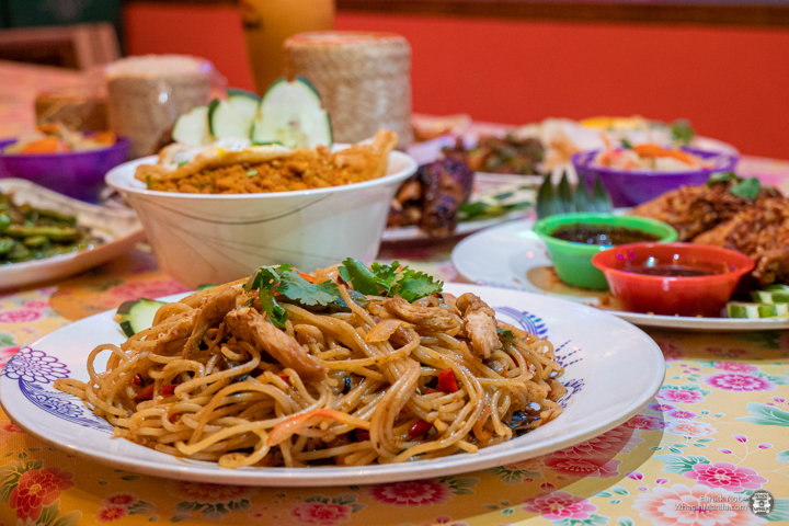 Khao Khai Thai Chicken House 24