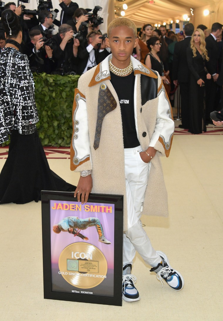 jaden smith plaque met gala red carpet 2018