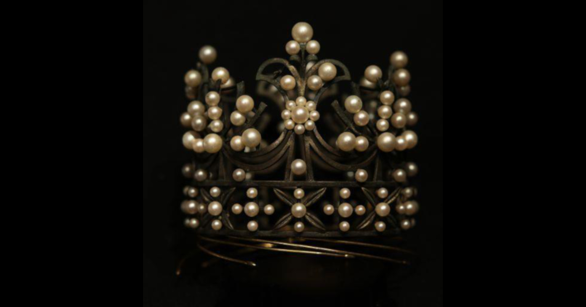 Mikimoto Crown for Auction