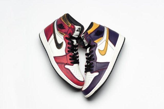 https hypebeast.com image 2019 03 nike sb air jordan 1 retro high og court purple university gold hidden layer 1