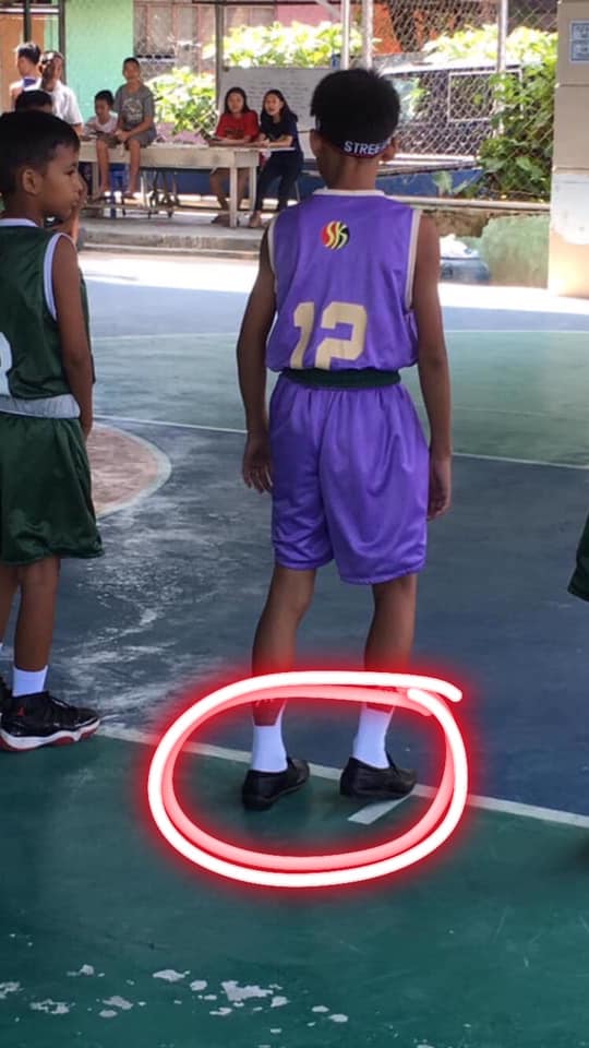 Filipino Kid Can't afford Basketball Shoes So He Uses His School Shoes