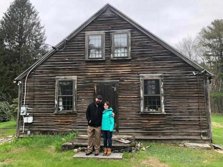 Couple Who Bought 'The Conjuring' House Shares It Still Has Paranormal Activity 2 the conjuring house couple