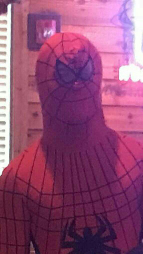 Here are 12 Weird Spider-Man Photos You'll Want To See!! 10 218b5f1016c200483fa00c652cf19e9afe6c43c5r1 574 1015v2 uhq