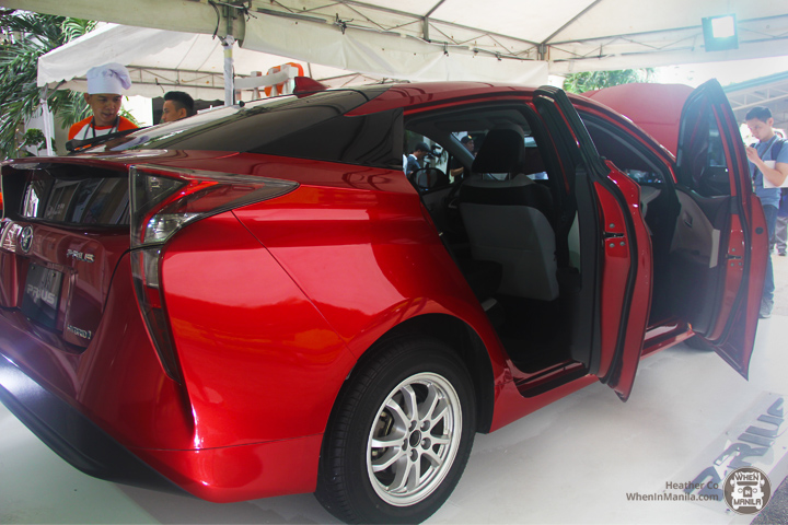 Toyota Hybrid Side